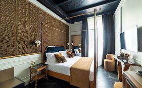 Ht6 Roma Hotel